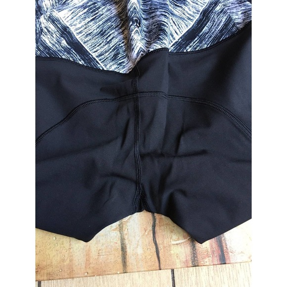 RARE EUC 2015 Lululemon Tight Fit Hot to Street Mesh Panel Heat Wave Leggings 6 - Picture 8 of 12